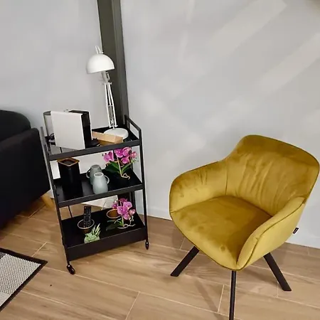 Stylish Loft In Vibrant Lägenhet Valencia