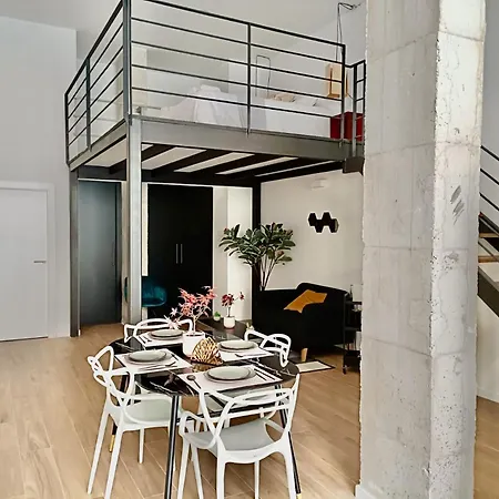 Lägenhet Stylish Loft In Vibrant *